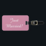 Alleen getrouwd bagagelabel<br><div class="desc">Honeymoon aan de kant,  en de wereld moet het weten! Show van je nieuwe relatie status met dit schattige bagagelabel!</div>