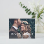 Alleen getrouwd | Elegant Two Photo Wedding Aankondigingskaart (Staand voorkant)