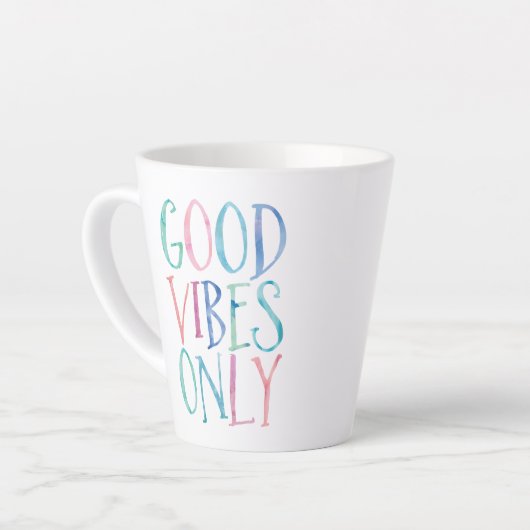 Alleen goede blokjes - kleurrijke Waterverf Typogr Latte Mok (Linkerhoek)