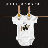 Alleen Hangin' Baby Bodysuit door Adiela Akoo