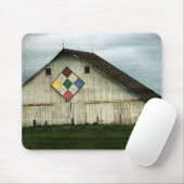 Alleen herinneringen, een schuur die ooit was muismat (Met muis)