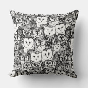 alleen is zwart wit kussen