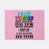Alleen muziekdocent omdat fulltime multitasking deurmat (Voorkant)