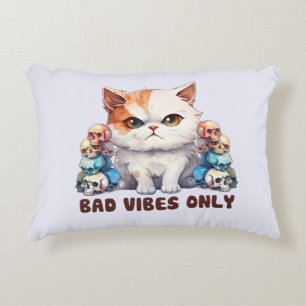 Alleen slechte vibes - Fierce Cat & Skulls Gothic Accent Kussen
