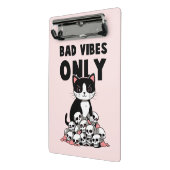Alleen slechte vibes - Kat & schedels Mini Klembord (Angled2)