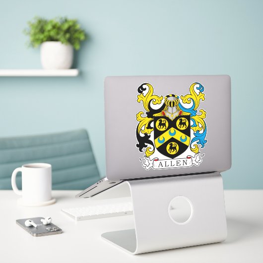 Allen Family Crest Sticker (Laptop op bureau)