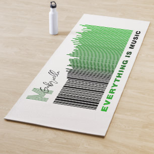 Alles is Muziek Groen Geluid Barcode Monogram Yogamat
