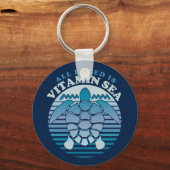 Alles wat ik nodig heb is vitamine Zee - Retrofsch Sleutelhanger (Voorkant)