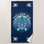 Alles wat ik nodig heb is vitamine Zee - Retrofsch Strandlaken (Voorkant)