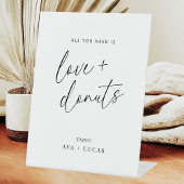 Alles wat je nodig hebt is liefde en donuts bruilo reclamebord met voetstuk