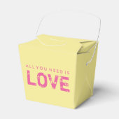 Alles wat je nodig hebt is liefde geel Valentijn t Bedankdoosjes (Voorkant Zijde)