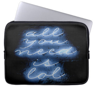 Alles wat je nodig hebt is LOL Neon Blue Sign Laptop Sleeve