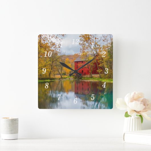 Alley Mill en Spring Wall Clock Vierkante Klok (Huis)