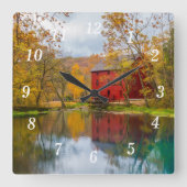 Alley Mill en Spring Wall Clock Vierkante Klok (Voorkant)