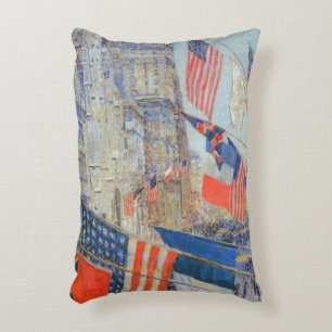 Allies Day, mei 1917 door Childe Hassam, Vintage A Accent Kussen