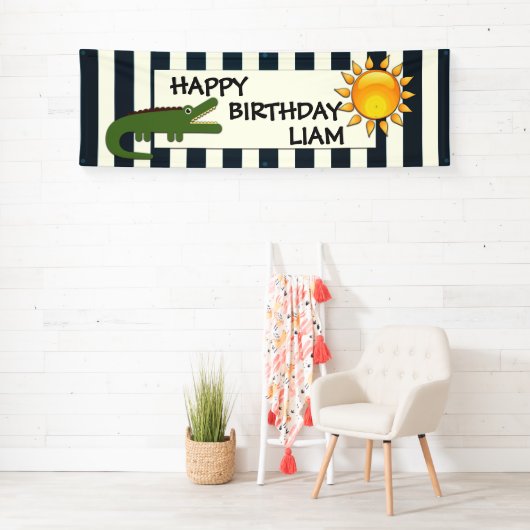 Alligator Blue en White Nautical Birthday Banner (Insitu)
