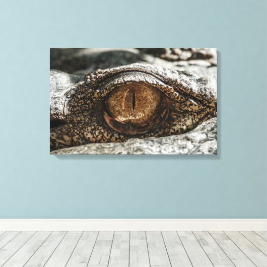 ALLIGATOR EYE CLOSE-UP CANVAS AFDRUK (Insitu (Houten vloer))