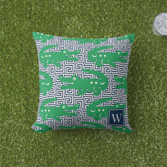  Alligator Greek Key- Green & Navy Monogram Buitenkussen (Gras)