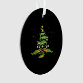Alligator met kerstboomkoorts met loopvlakverlicht ornament (voorkant)