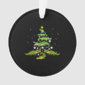Alligator met kerstboomkoorts met loopvlakverlicht ornament (voorkant)