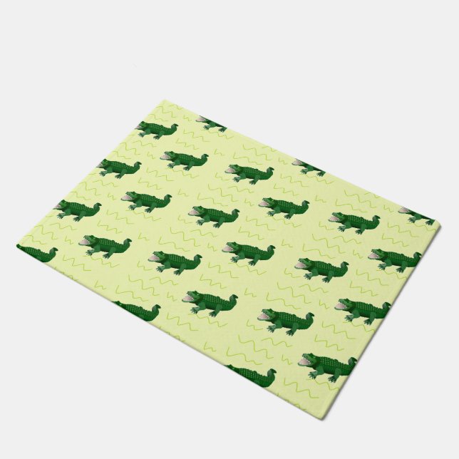 Alligator op geel deurmat (Schuin)