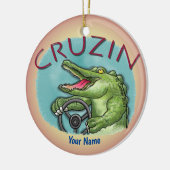 Alligator rijdt in auto keramisch ornament (Links)