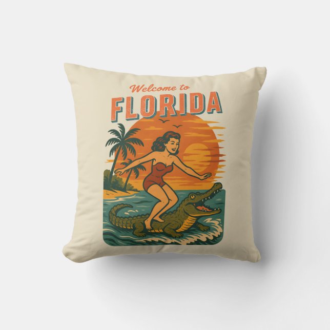 Alligator Surfing Beach Pin-up | Retro Coastal Art Kussen (Voorkant)