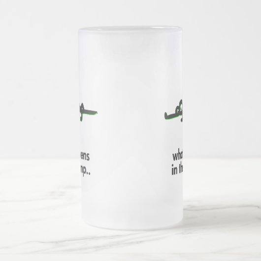 Alligator wat er in het moeras gebeurt matglas bierpul (Center)