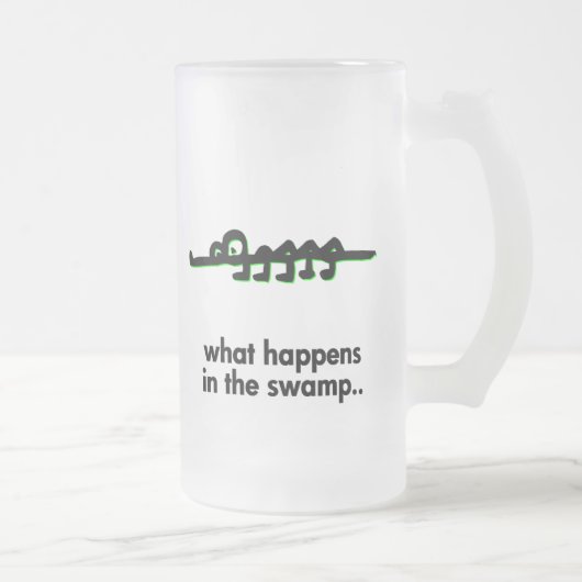 Alligator wat er in het moeras gebeurt matglas bierpul (Rechts)