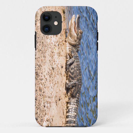 Alligatorbaby zich koesterend in de zon Case-Mate iPhone case (Achterkant)