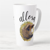 Allora (met een wollig varken & mimosa bloemenkran latte mok (Rechterhoek)