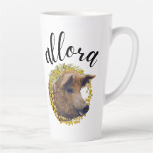 Allora (met een wollig varken & mimosa bloemenkran