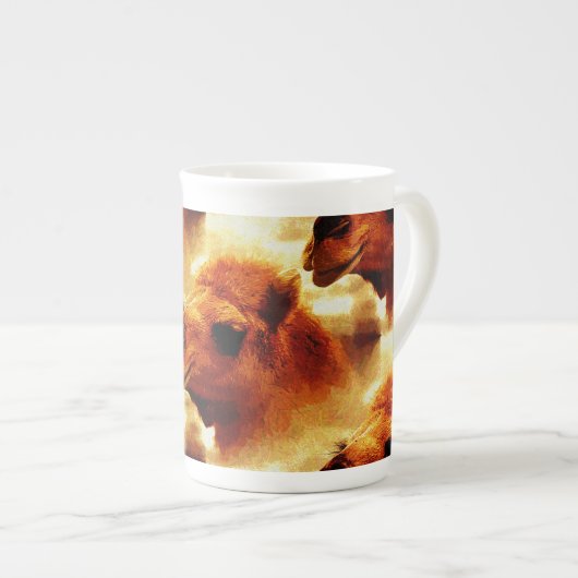 Alluring Camel Face Porselein Kop (Voorkant rechts)