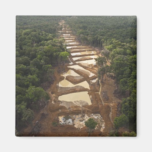 Alluviale goudwinning. Rainforest, Guyana. Magneet (Voorkant)