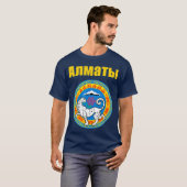Almaty Kazachstan wapenschild Gift Kazakhstani T-shirt (Voorkant volledig)