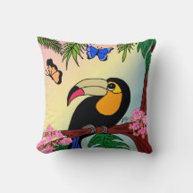 almofada Tucano tropical e borboletas esvoaçantes