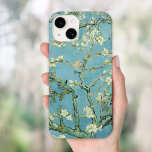 Almond Blossom | Vincent Van Gogh Case-Mate iPhone 14 Hoesje<br><div class="desc">Amandelbloesems (1890) van Vincent van Gogh (1853-1890). Van Goghs schilderij Amandelbloesems toont delicate witte bloemen tegen een levendige turquoise hemel, die nieuw leven en vernieuwing symboliseert. Geïnspireerd door de Japanse kunst, creëer de elegante takken en vloeiende lijnen een gevoel van sereniteit en natuurlijke schoonheid. De getextureerde penseelstreken en heldere, harmonieuze...</div>