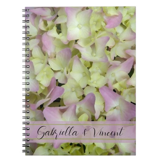 Almost Pink Hydrangea Floral Wedding Notitieboek (Voorkant)