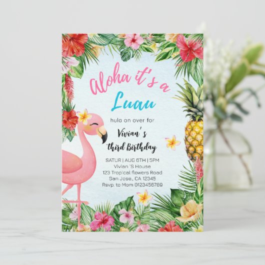 Aloha 3e Verjaardagsmeisje – Flamingo & Bloemen Pa Kaart (Staand voorkant)
