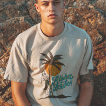 Aloha Beaches Hula Girl Hawaii Hawaiian Retro T-shirt<br><div class="desc">Neem een reis naar de zonnige oever van Hawaii met het ontwerp van de Retro Aloha Beaches! Dit T-shirt is ideaal om je zomersbuis een plezier te geven. Dit op Hawaiian geïnspireerde T-shirt ontwerp zorgt ervoor dat je je dag helder maakt, of je nu op het strand zit of gewoon...</div>
