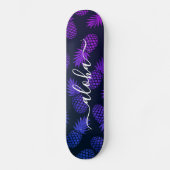 Aloha, coole typografie paarse blauwe anananappelm persoonlijk skateboard (Voorkant)