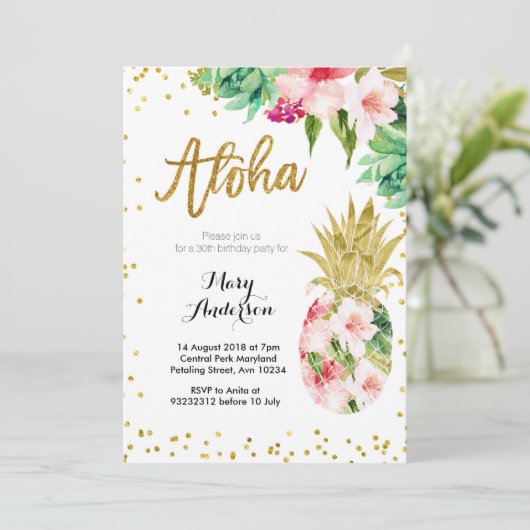Aloha Gold Ananas Verjaardag Uitnodiging (Staand voorkant)