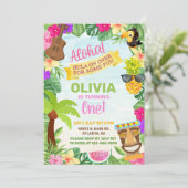 Aloha hawaiian tropisch strandmeisje op uitnodigin kaart (Staand voorkant)