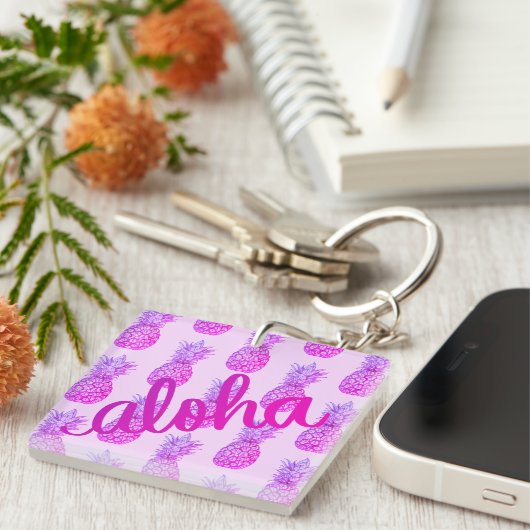 Aloha Paarse Pineappel Square Sleutelhanger Mini (Voorkant Rechts)
