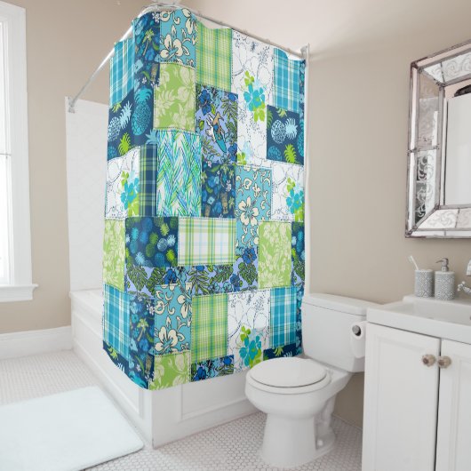 Aloha Patchwork Hawaiian Tropische Prints - Blauwg Douchegordijn (In situ)