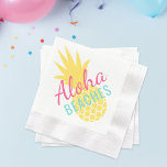Aloha strandt tropisch geel anananas servet<br><div class="desc">Aloha "Beaches" cocktail party servetten zijn voorzien van stijlvolle roze en turquoise tekst en een gele tropische ananas</div>