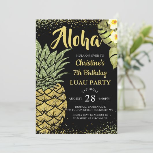 Aloha zwart goud tropische ananas verjaardag kaart (Staand voorkant)