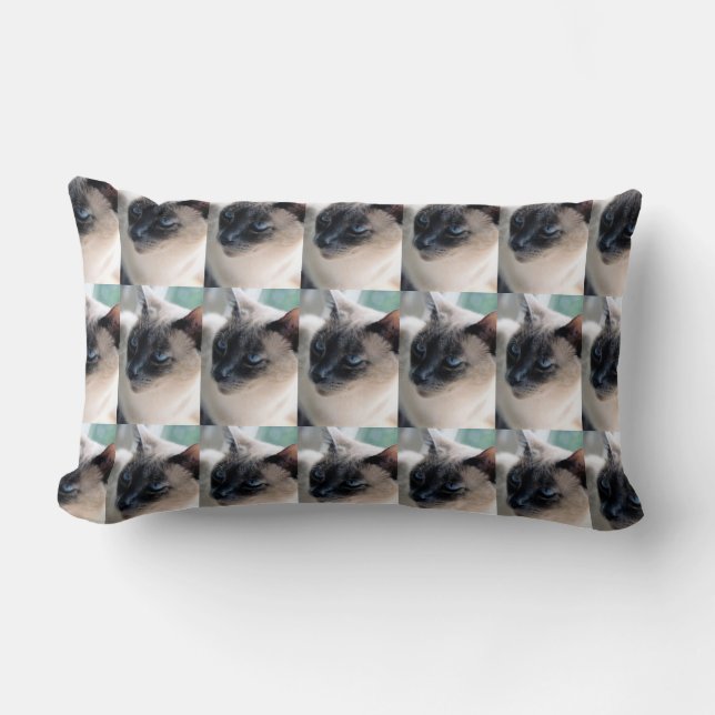 Aloof Siamese Cat Lumbar Pillow Kussen (Voorkant)