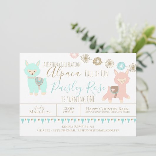 Alpaca eerste verjaardag vol plezier kaart (Staand voorkant)