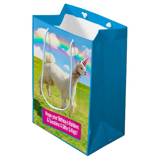 Alpaca Unicorn onder regenbooghemel Medium Cadeauzakje (Voorkant Gekanteld)